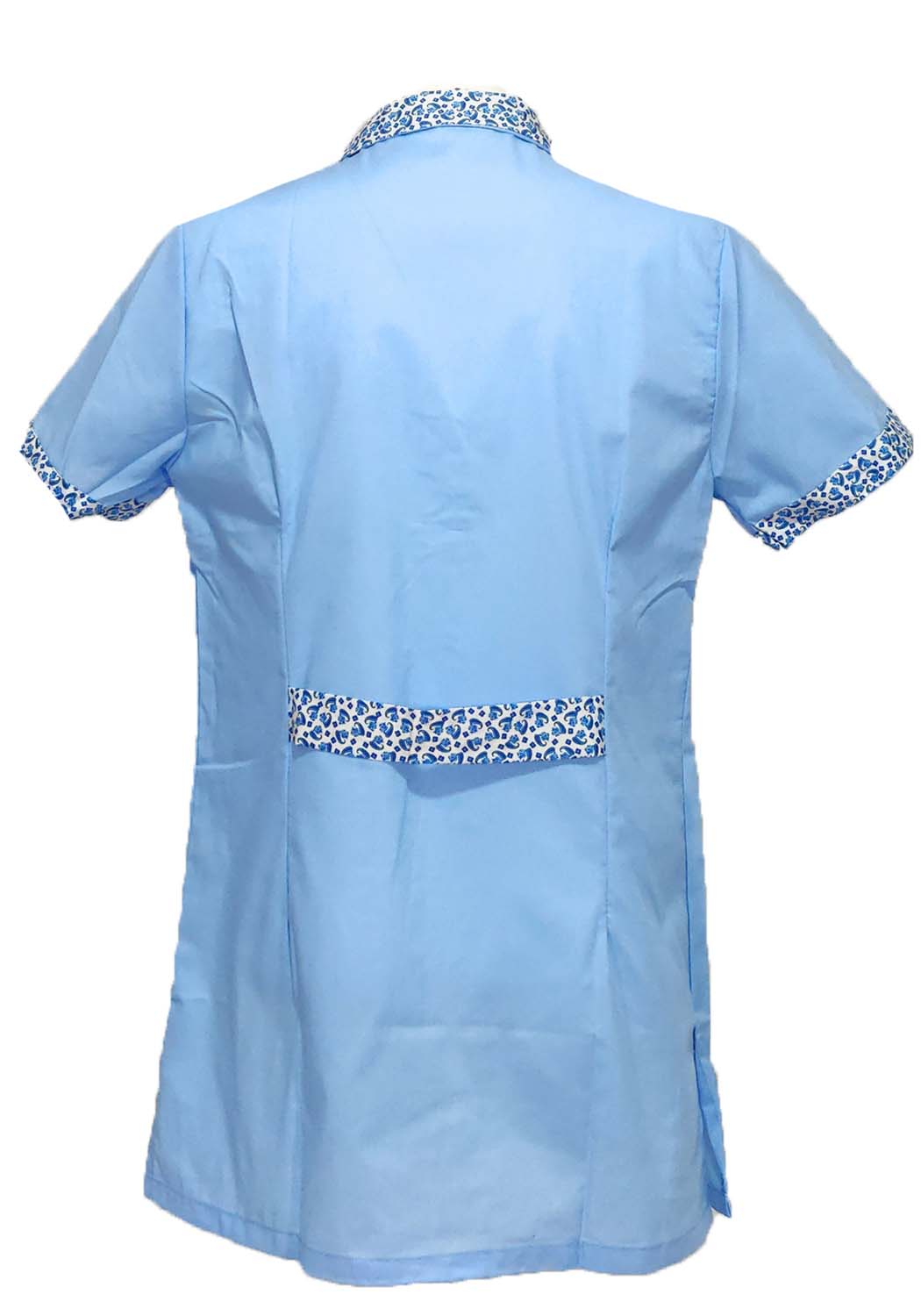 Camice da donna con bottoni e mezze maniche. Personalizzabile con il tuo logo