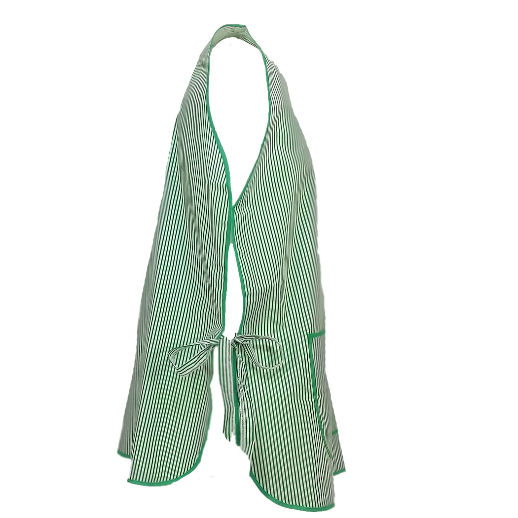 Poncho mantella da estetista. Personalizzabile con il tuo logo
